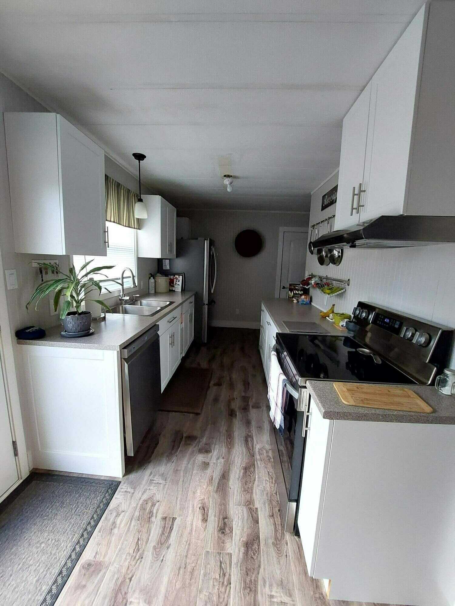Welcome to 156 Tower Hill Road! 2