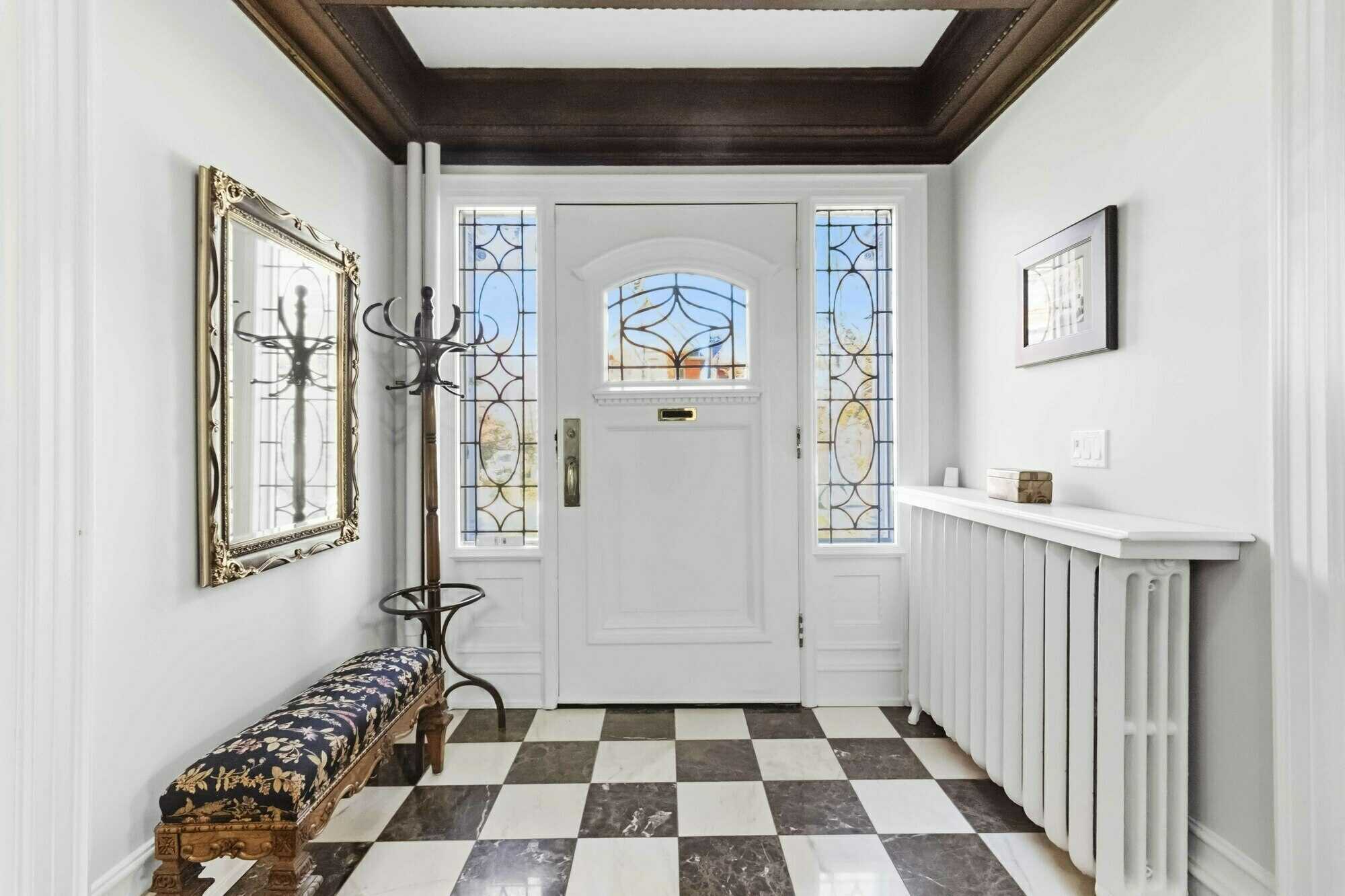 Exquisite Georgian Revival Residence on Coveted Nanton Avenue, Rosedale 4
