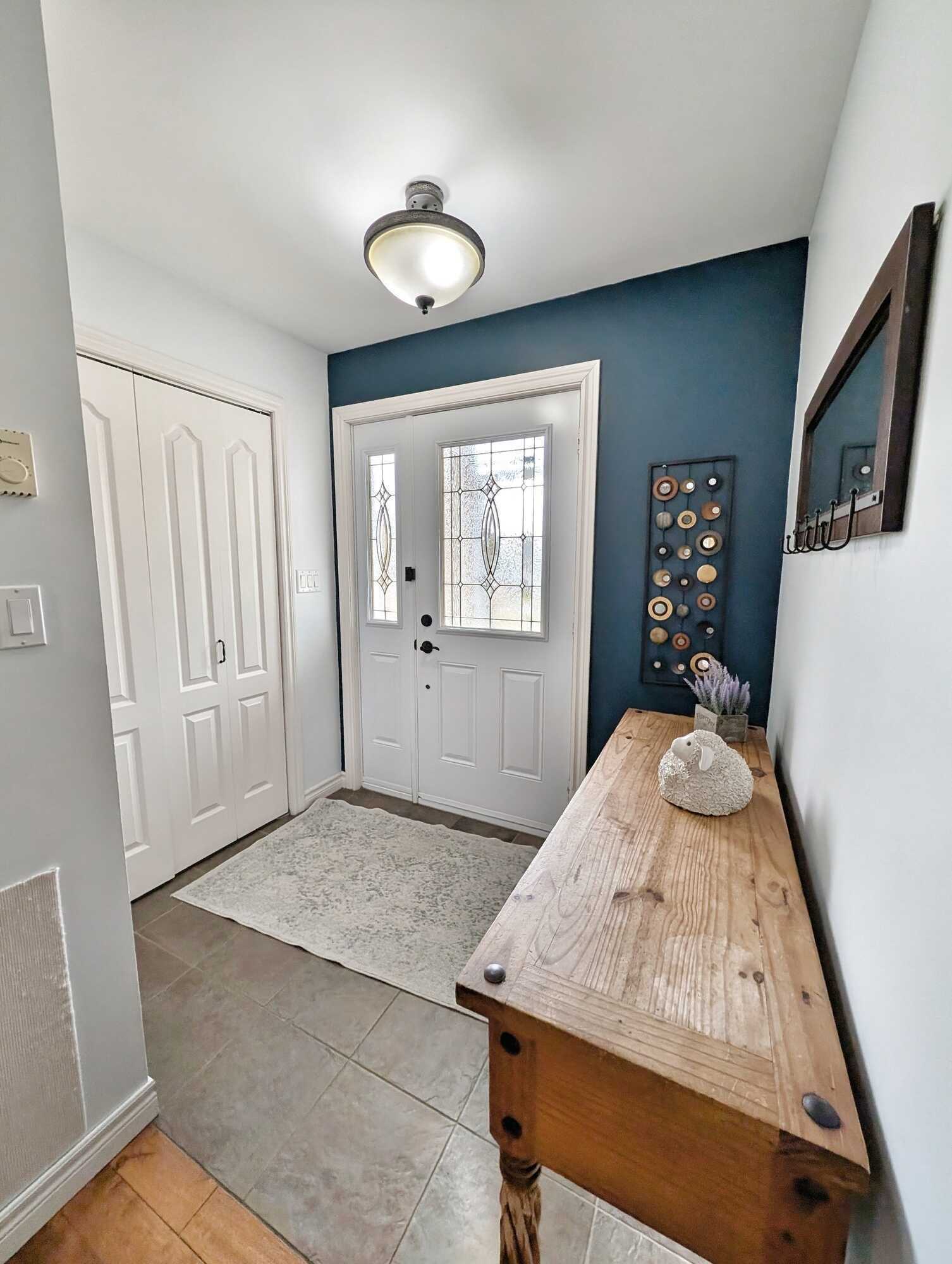 Magnifique propriété familiale située dans un quartier résidentiel récent de Kedgwick, NB!
Beautiful Family Home Located in a New Residential Development in Kedgwick, NB! 3