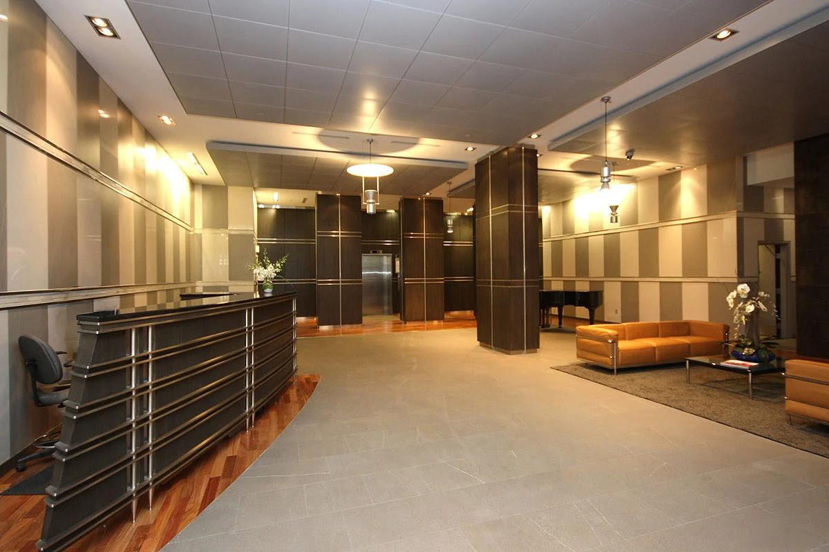 Luxury Living in the Heart of Ottawa’s ByWard Market!! 2