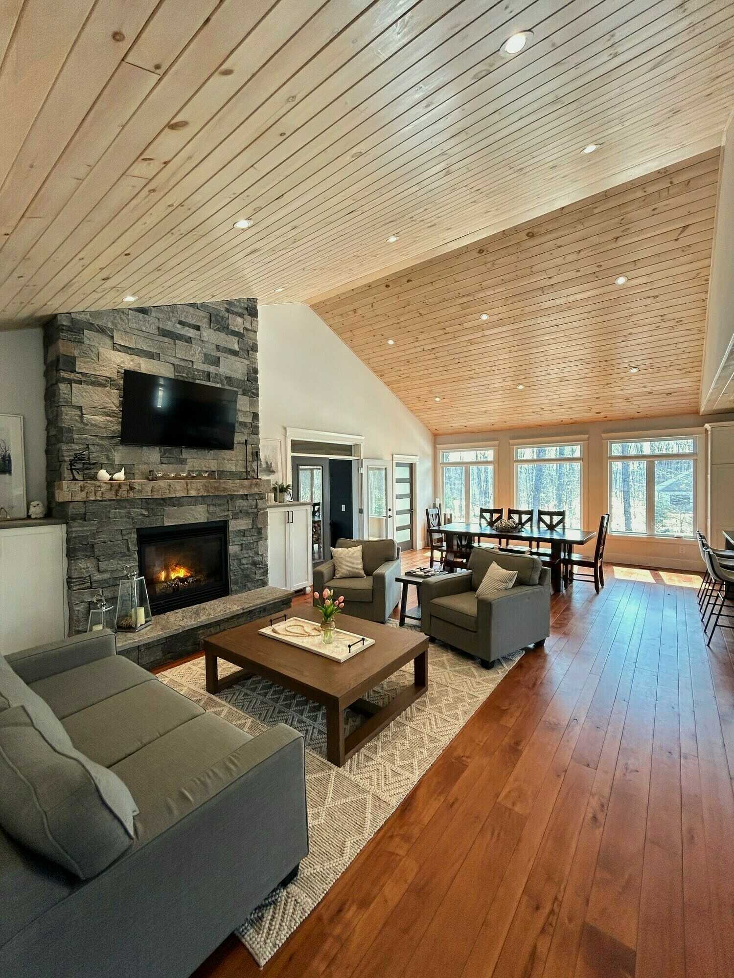 $1,339,999. Serene Woodland Heights: Updated 3-Bedroom Home on 1.25 Acres 5