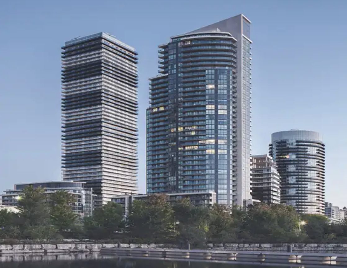 Stunning 1+1 Bdrm, 2 Bath Condo For Sale/Assignment In Toronto’s Hottest Area. 5