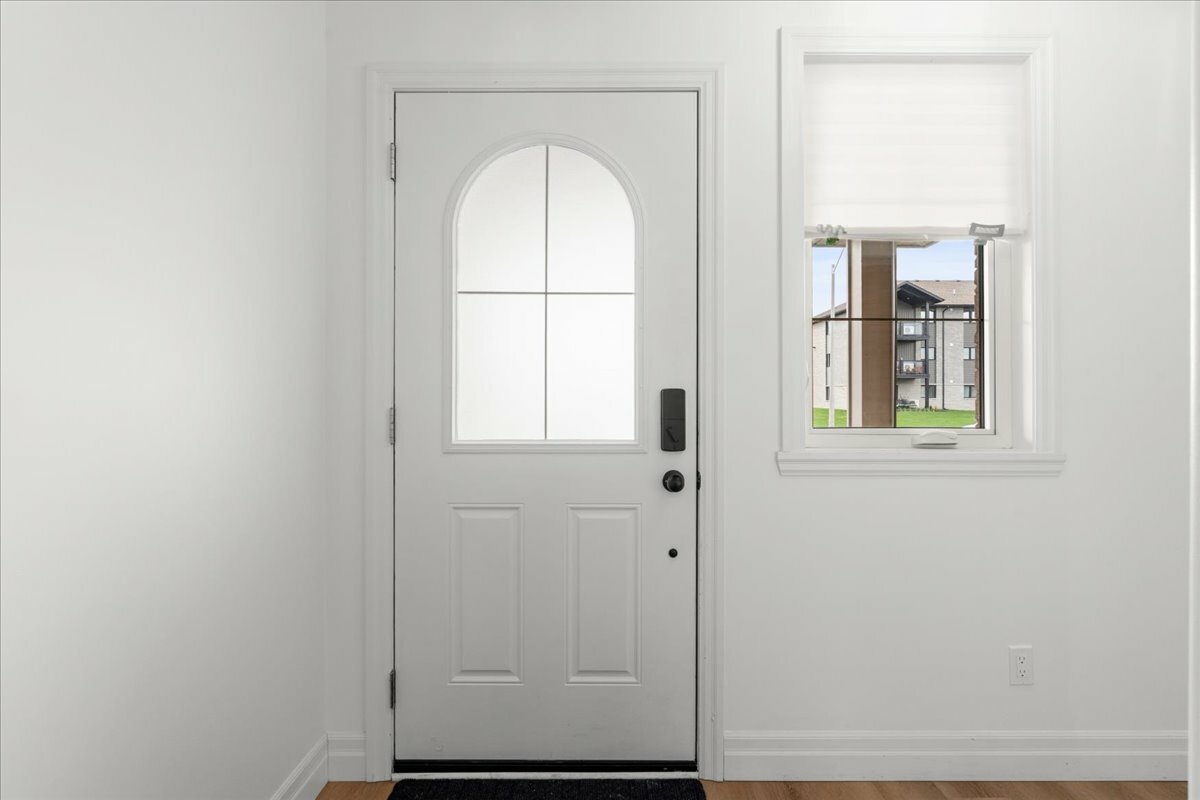 Bright and spacious townhouse 5