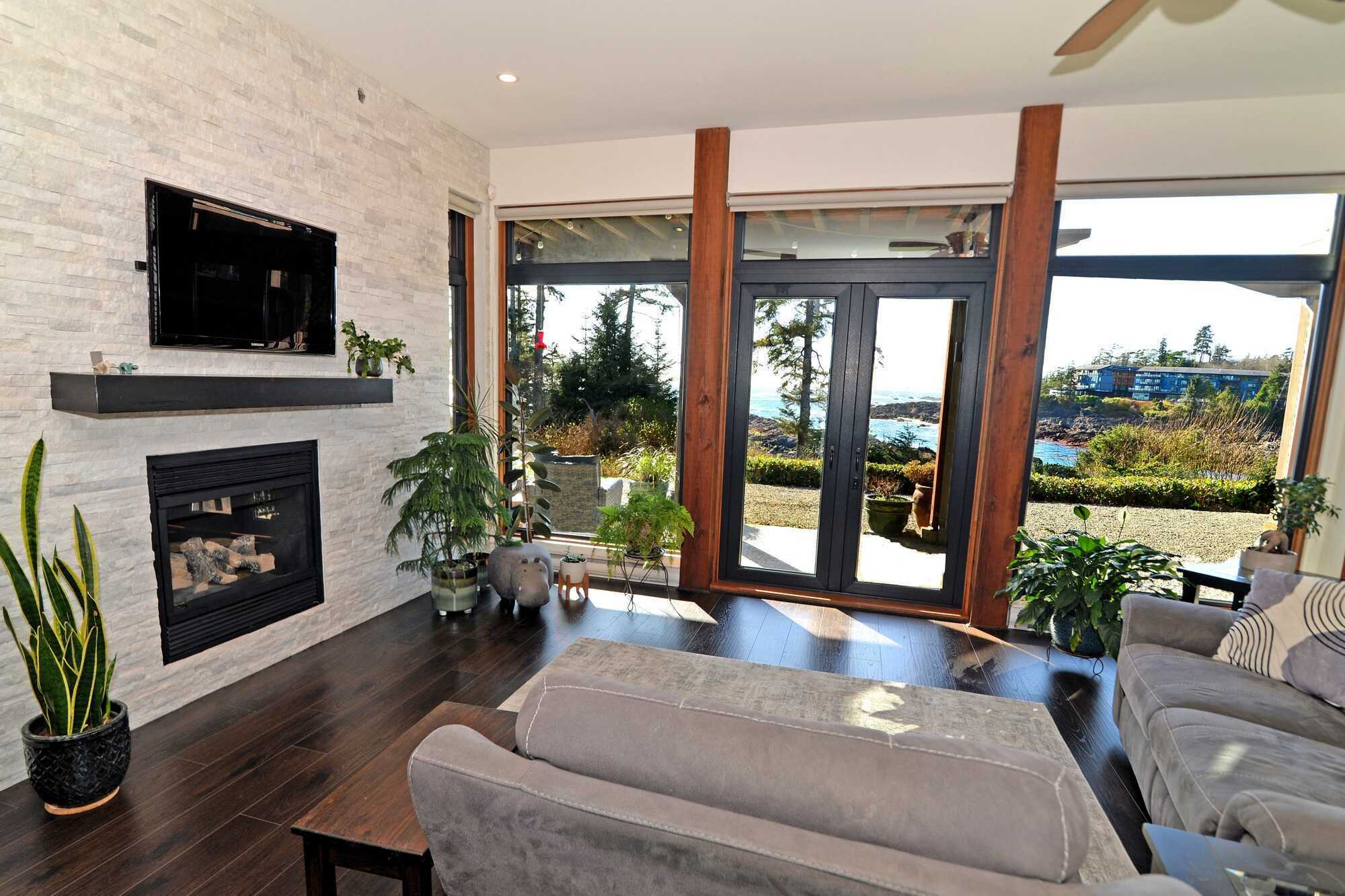 Located in the stunning oceanfront 'Primera' complex in gorgeous Ucluelet BC! This spectacular Ocean View 1621 sq ft 3 bedroom 2 bathroom corner unit Condo overlooking popular Big Beach Park awaits you! 2