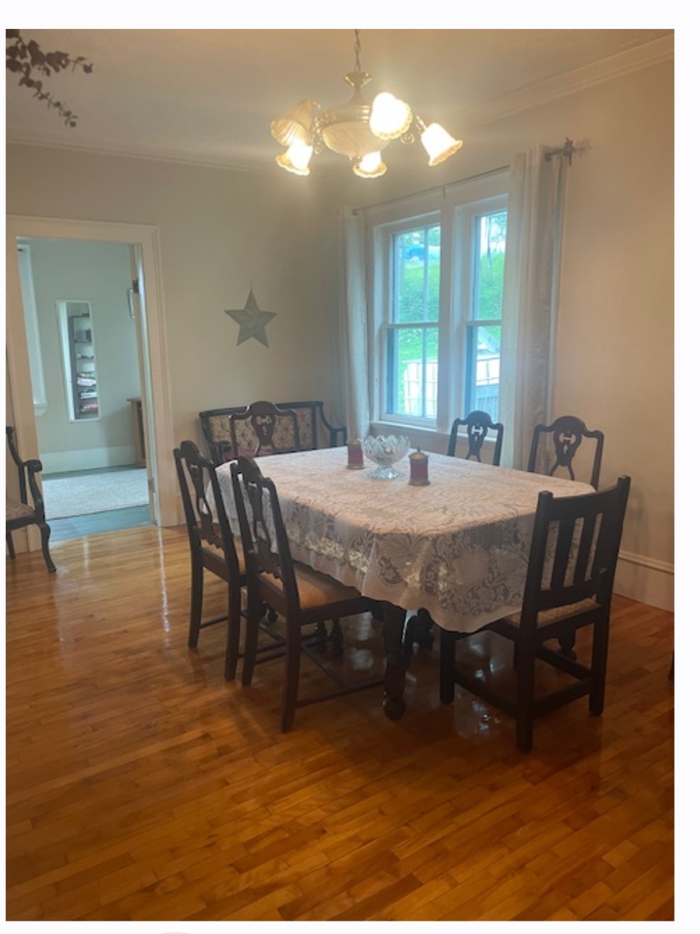 Spacious Home with Residential & Commercial Zoning 4