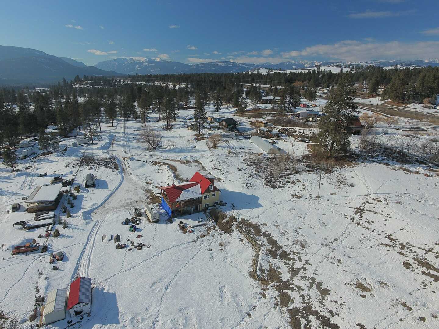 FANTASTIC HOME ON 10 ACRES! 3