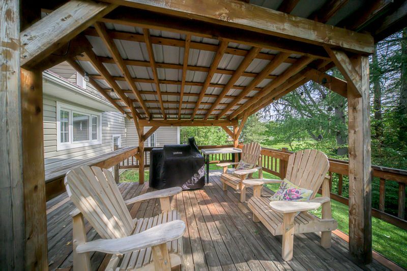 Exceptional Multi-Use Property in a Highly Desirable Location! 3