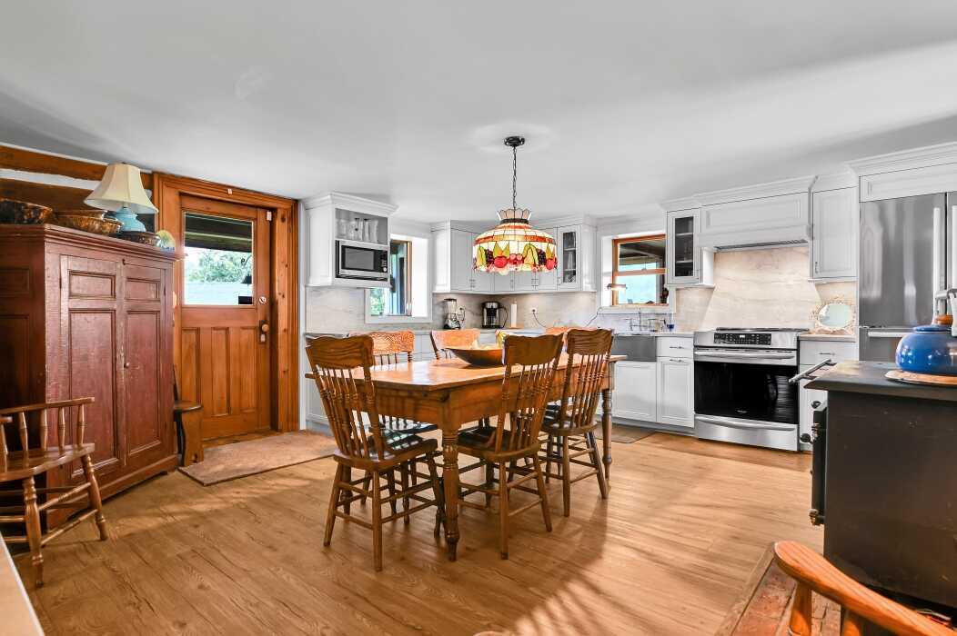 Rare 28-Acre Restored Heritage Log Farm with Seven Outbuildings, Pool and Commercial Zoning—20 Minutes West of Kanata 5