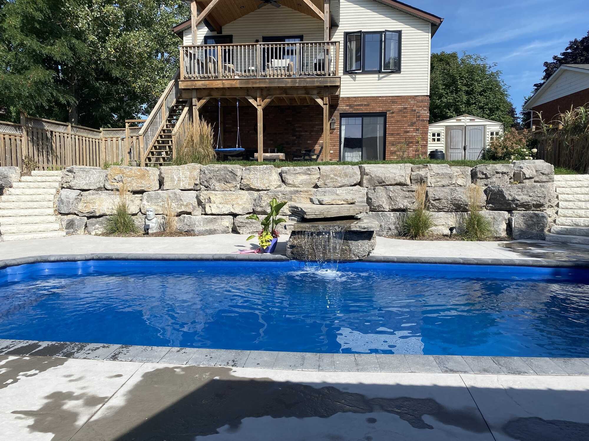 Welcome to 461 Chester St. West in Durham, Ont 4