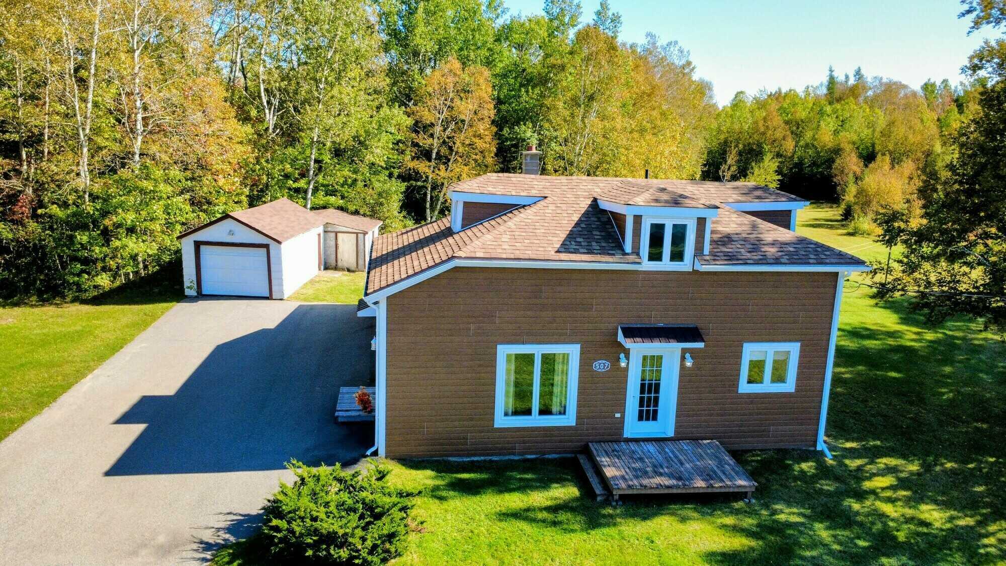 Maison à vendre Bertrand ---
Home for sale Bertrand NB 2