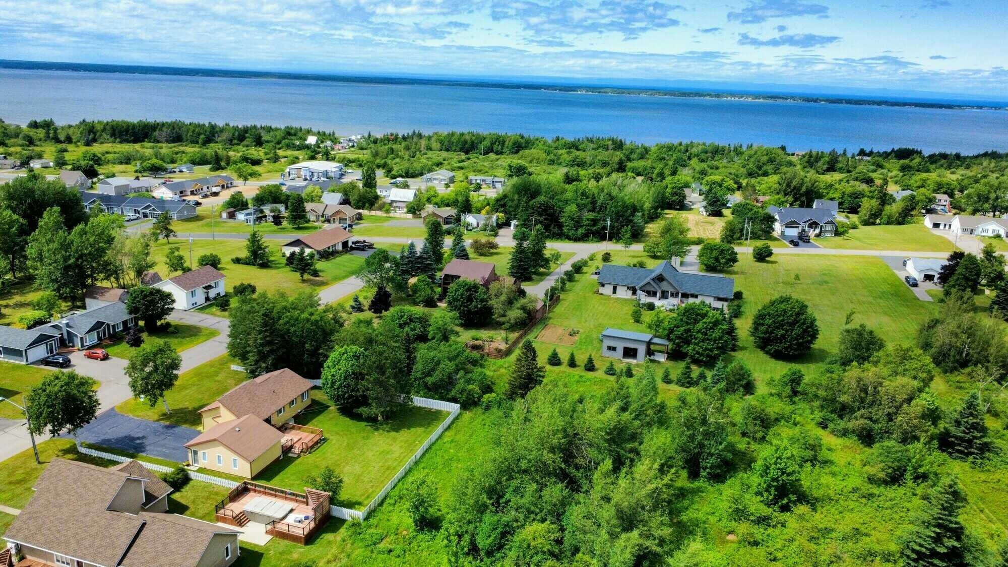 Maison Familiale à vendre à Caraquet / Familly home for sale Caraquet NB 3