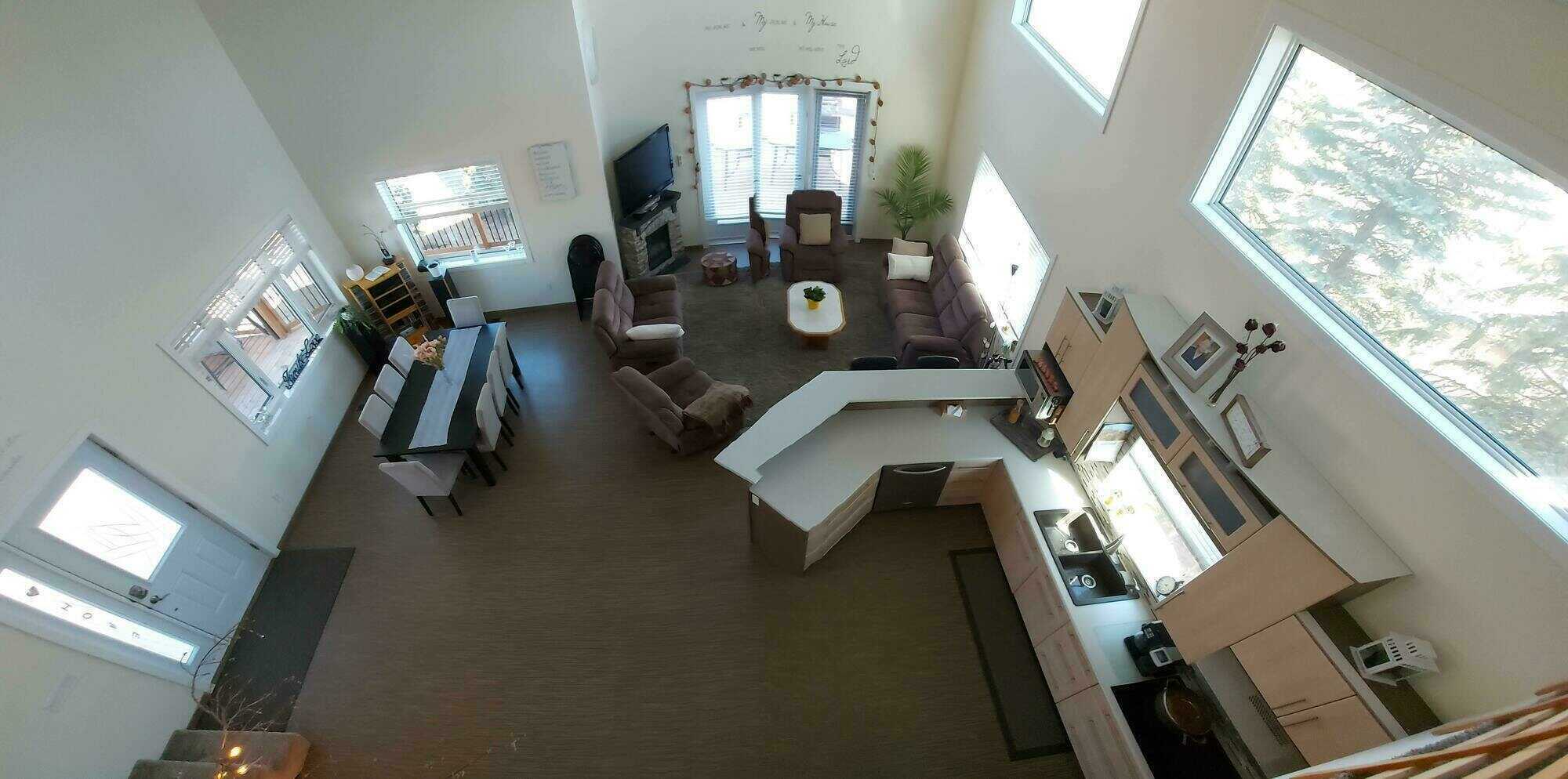 House for Sale in Steinbach 4