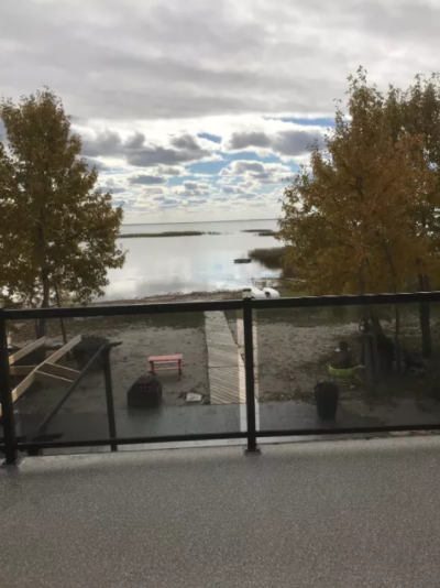 Lakefront 4 Season Home 3