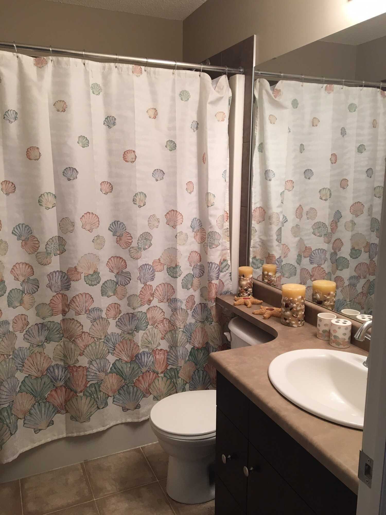 766 Welsh Drive, Edmonton 5