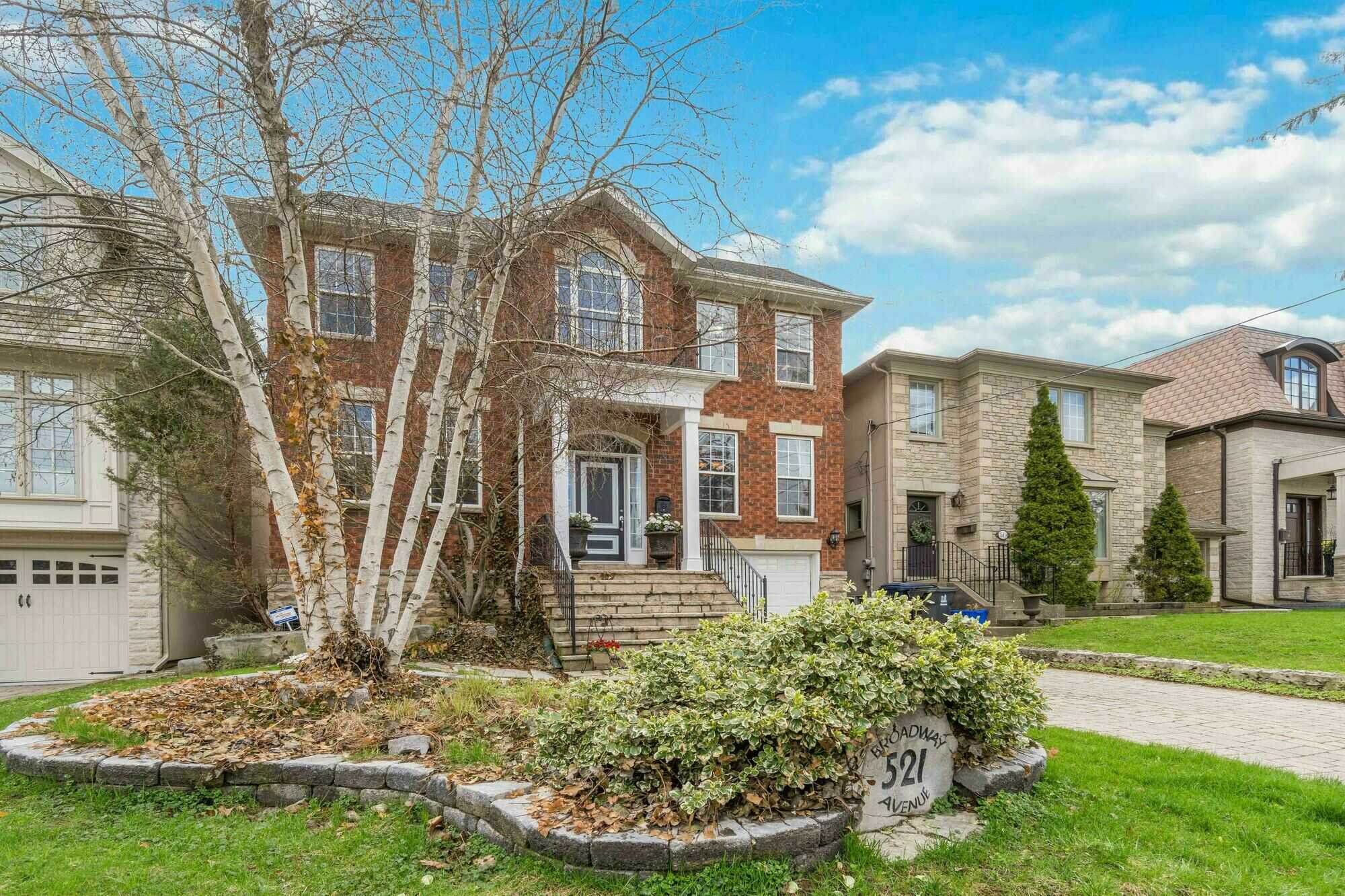 Gorgeous Custom Built North Leaside Home with Amazing Builder Upgrades 3