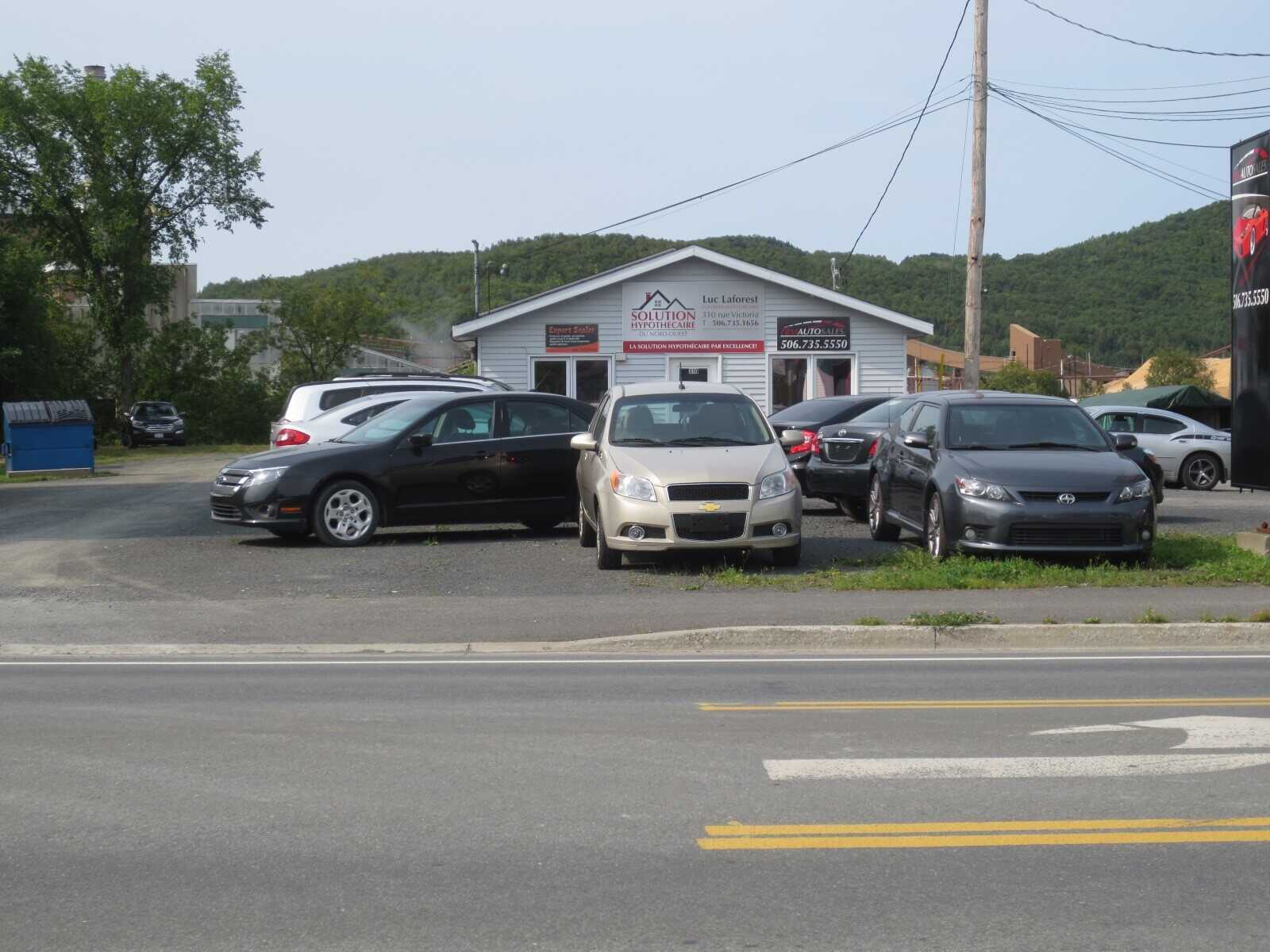 310 Rue Victoria, Edmundston 3