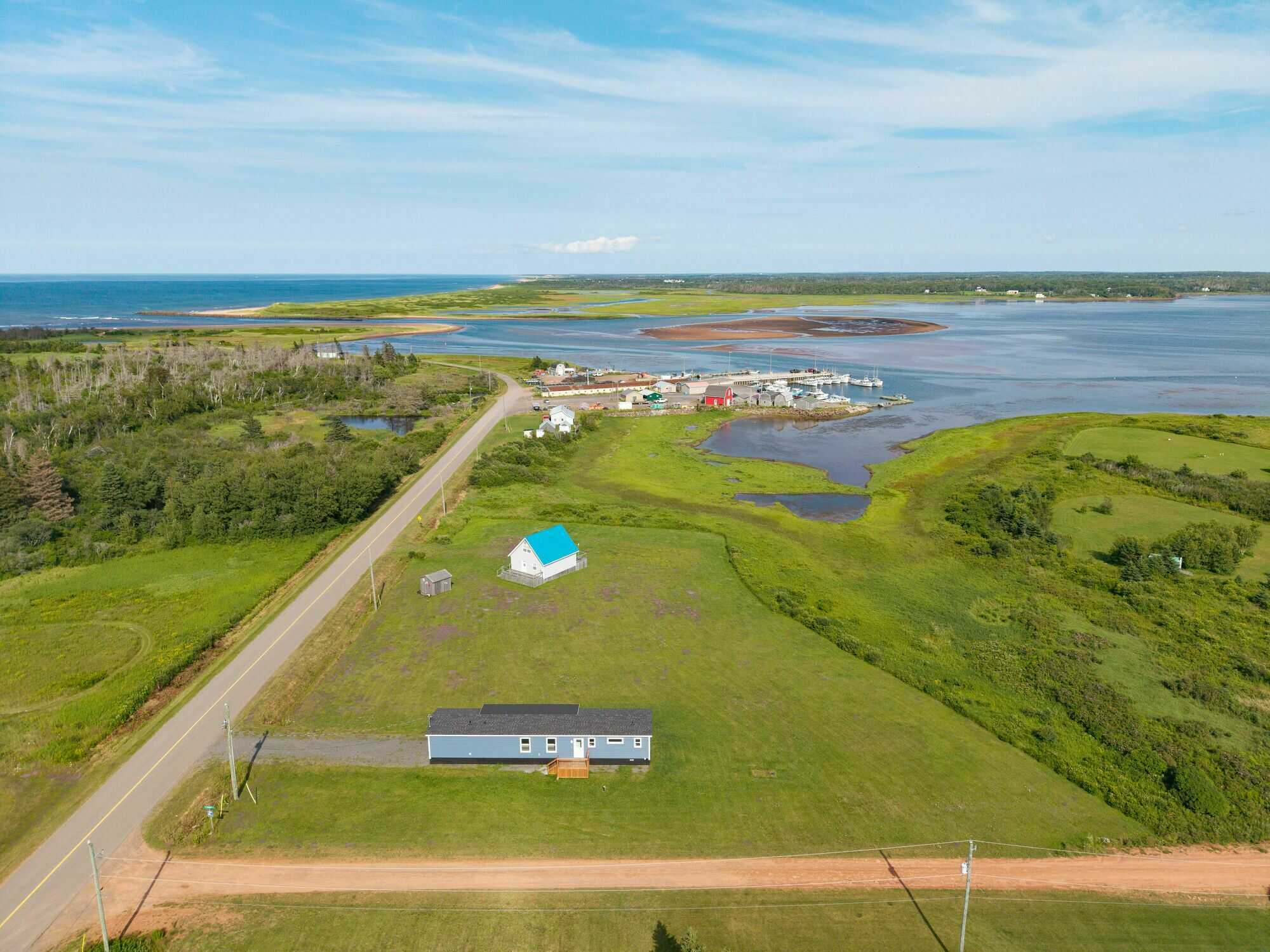 Brand New Harbour View Home on 0.82 Acres 4