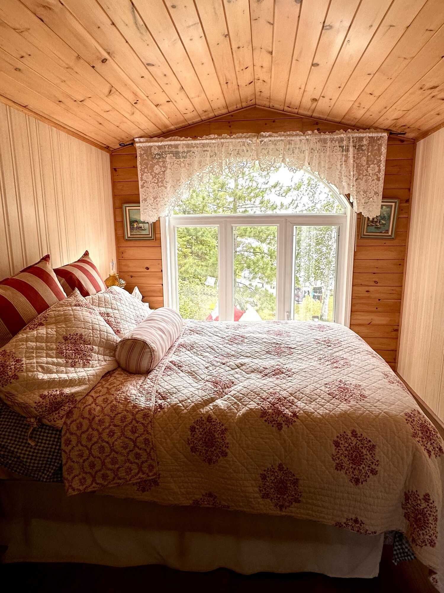 "Beresford Lake Gem – All-Season Cabin on Premium Lot" 4