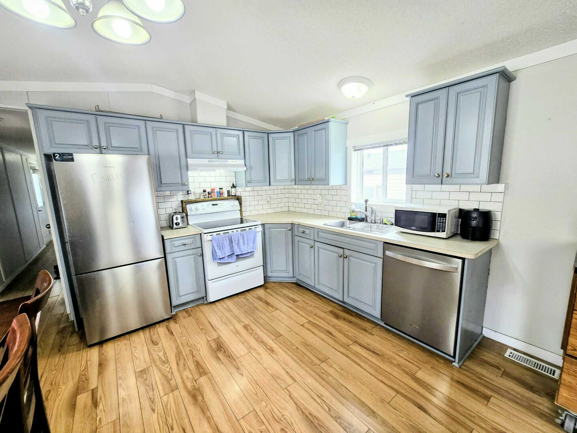 Affordable Elkford Living – Income-Producing 2-Bedroom Home with a Fenced Yard 3