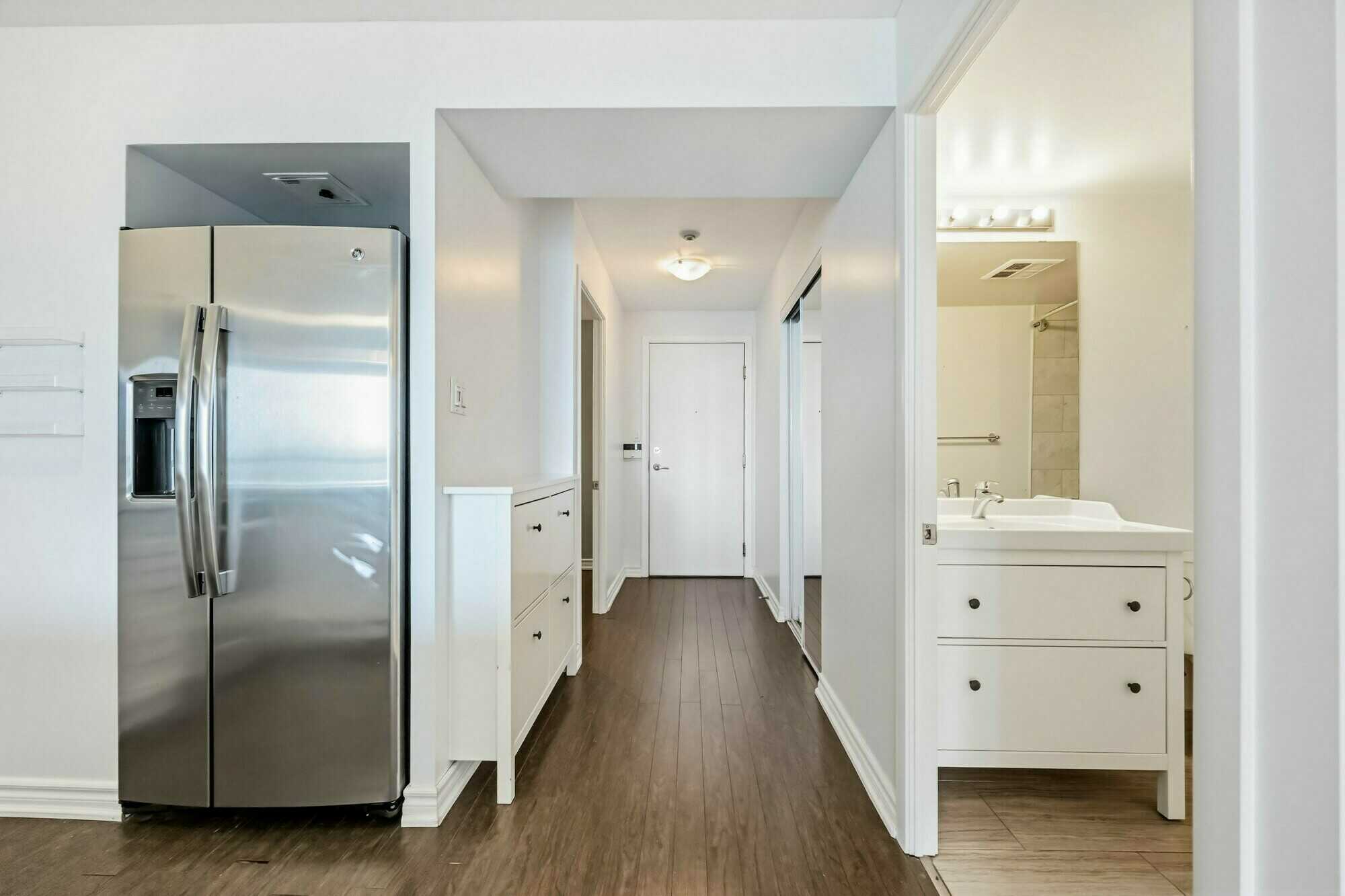 Step into modern urban living at its finest in this beautifully designed 3-bedroom condo at 323 Richmond St E. 4