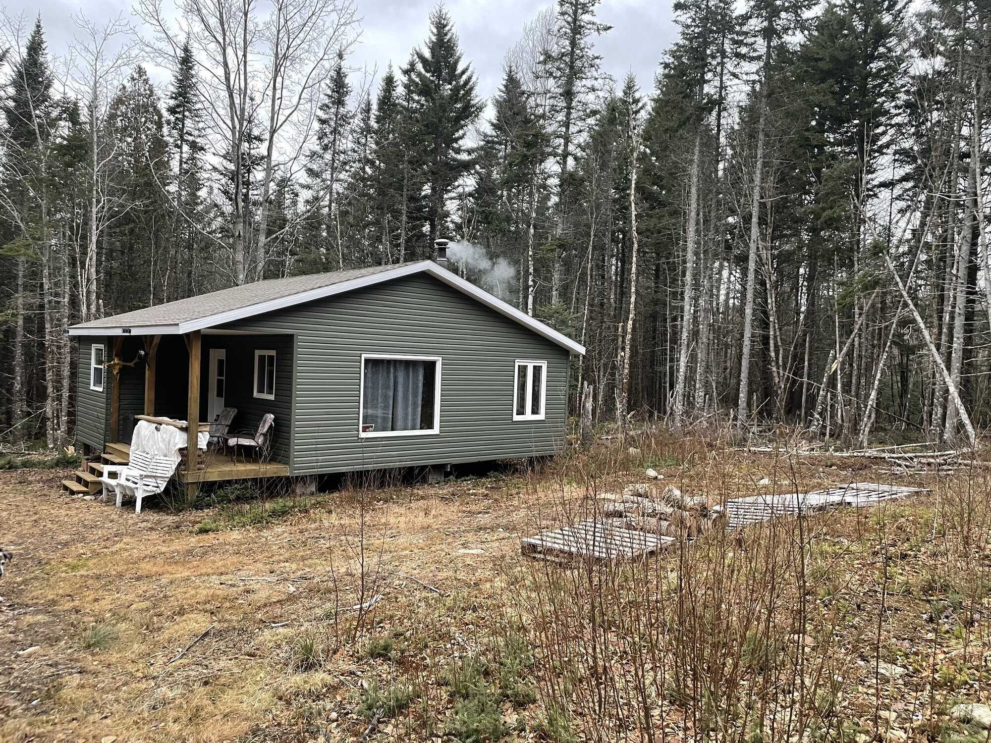 Off-Grid Fishing Camp for Sale – Seven Mile Lake Retreat! 3