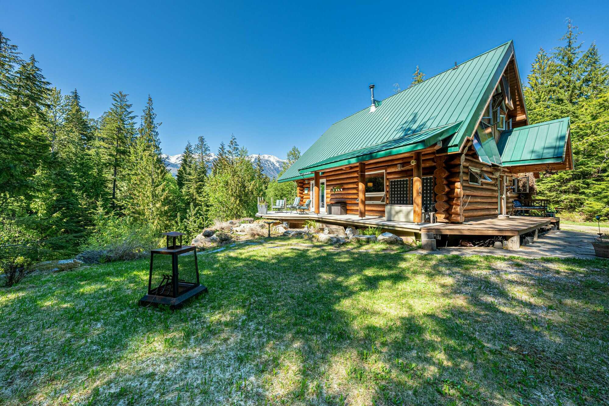 Experience the serenity and simplicity of off-grid living with all the amenities in a breathtaking country setting within a historic community! 2
