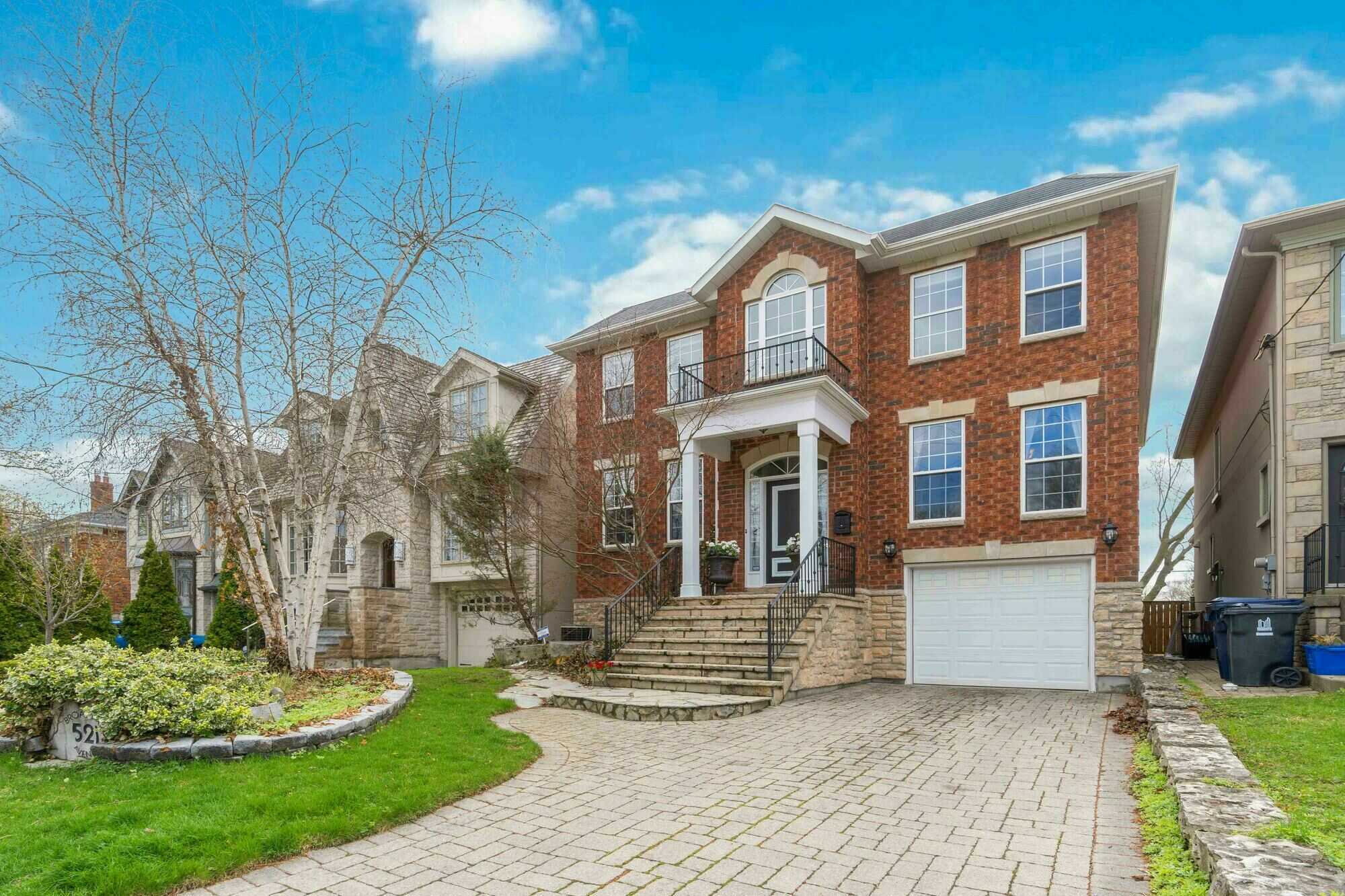 Gorgeous Custom Built North Leaside Home with Amazing Builder Upgrades 2