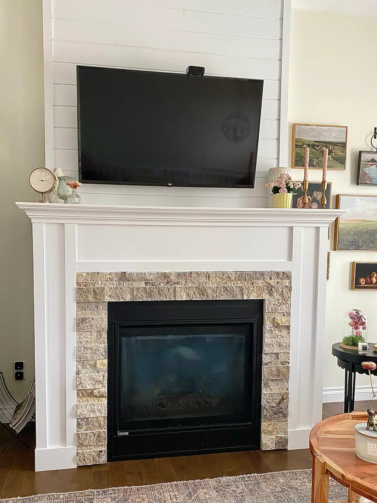 Updated 5-Bedroom Home on Large Corner Lot 4